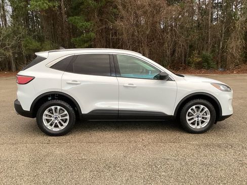 Used 2022 Ford Escape SE w/ Convenience Package image 4