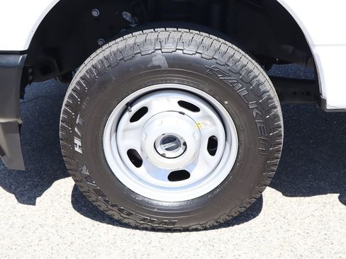 Used 2023 Ford F350 XL AWD/4WD image 14