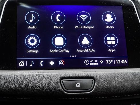 Used 2023 Cadillac XT4 Luxury w/ Cold Weather Package FWD image 23