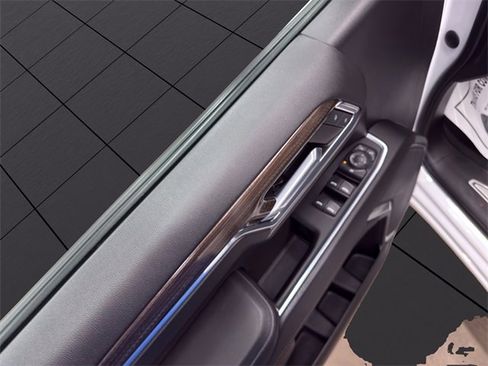 Used 2022 Chevrolet Silverado 1500 LT image 32