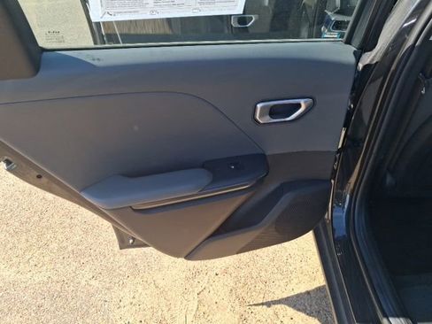 Used 2025 Kia K4 FWD image 23