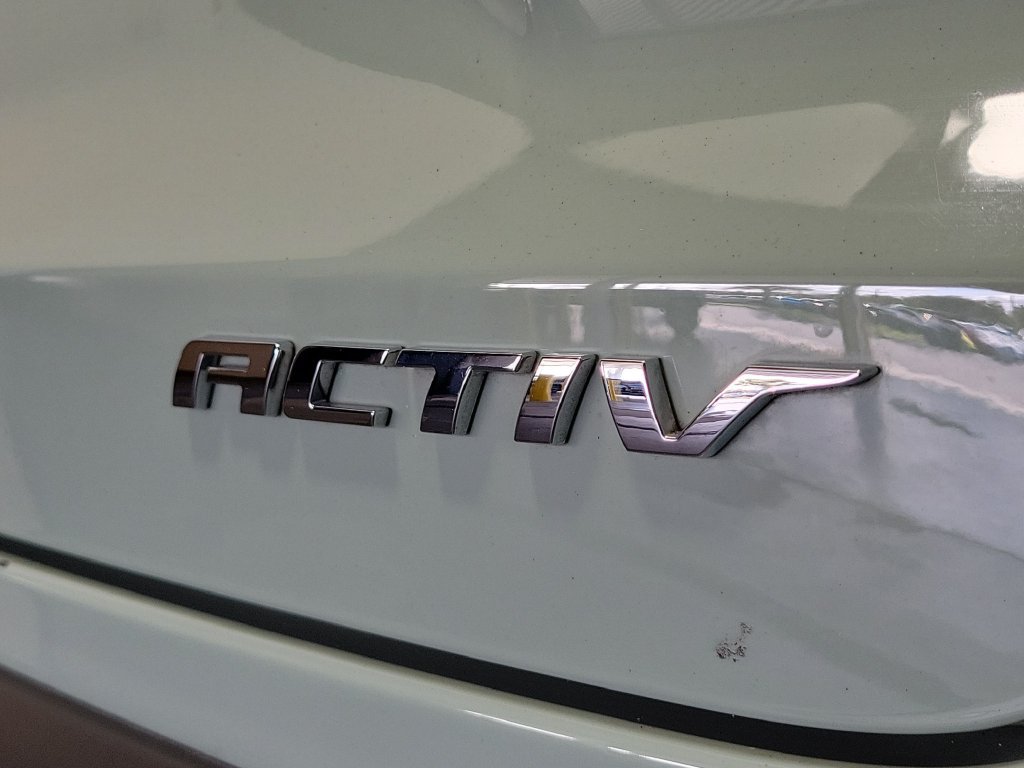 Used 2024 Chevrolet Trax ACTIV w/ Sunroof Package FWD image 7