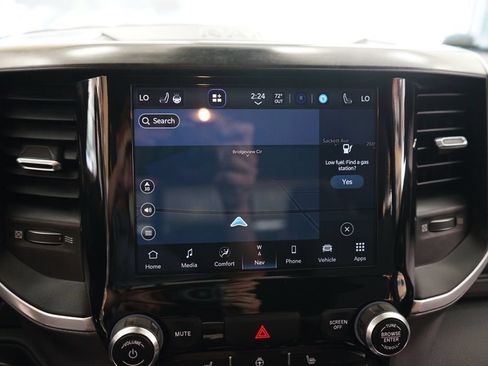 Used 2022 RAM 1500 Big Horn AWD/4WD image 8