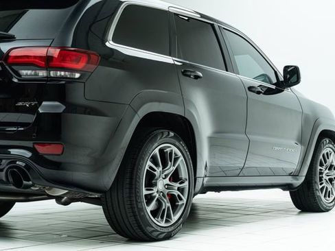 Used 2015 Jeep Grand Cherokee SRT w/ Trailer Tow Group IV AWD/4WD image 13