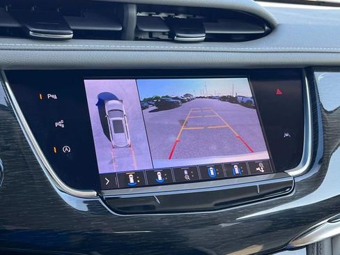 Used 2020 Cadillac XT6 Premium Luxury FWD image 37