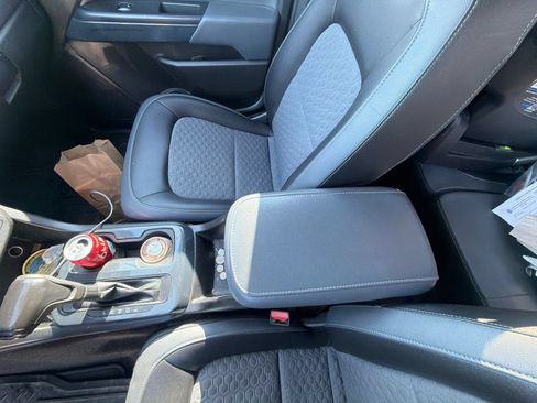 Used 2017 Chevrolet Colorado Z71 AWD/4WD image 23