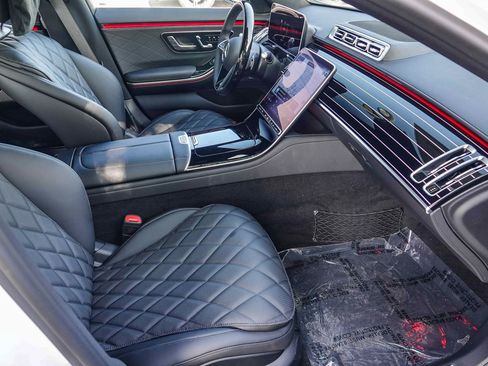 New 2024 Mercedes-Benz S 580 4MATIC Sedan image 15