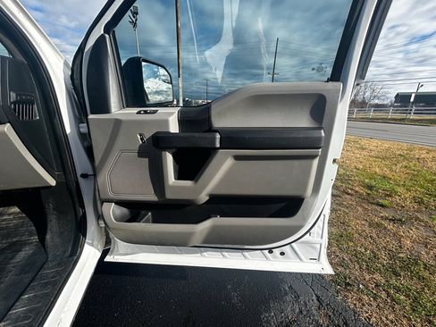 Used 2018 Ford F150 XL w/ Equipment Group 101A Mid image 17