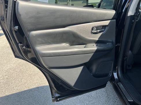 Used 2023 Nissan Murano SL w/ SL Moonroof Package FWD image 23