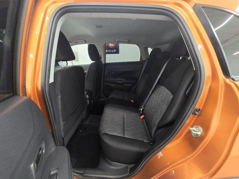 Used 2020 Mitsubishi Outlander Sport ES FWD image 16