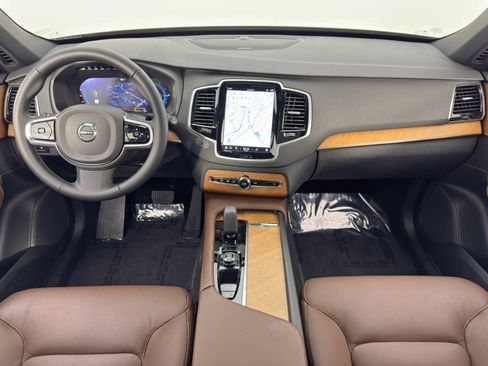 Used 2024 Volvo XC90 T8 Plus image 13