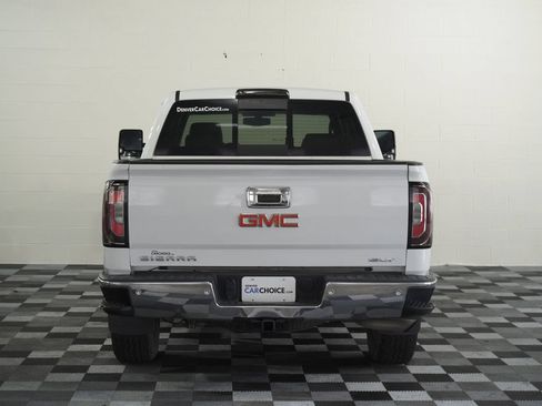 Used 2017 GMC Sierra 1500 SLT w/ SLT Premium Package AWD/4WD image 4
