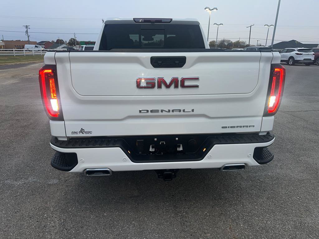 Used 2022 GMC Sierra 1500 Denali AWD/4WD image 6