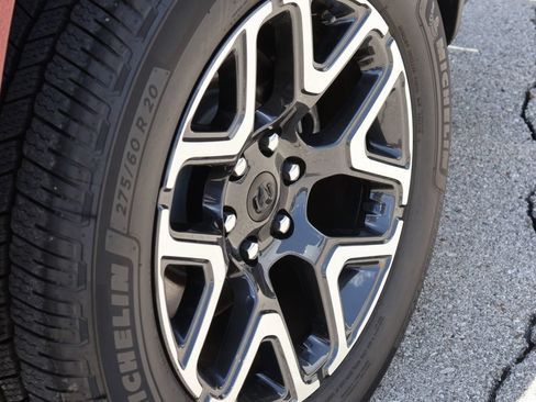 Used 2026 RAM 1500 Laramie AWD/4WD image 39