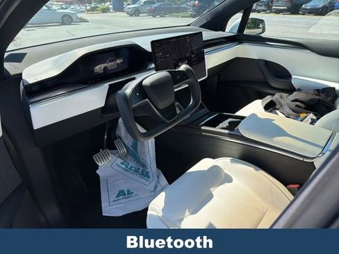 Used 2022 Tesla Model X Plaid AWD/4WD image 4