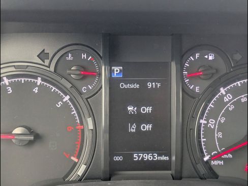 Used 2024 Toyota 4Runner SR5 RWD image 21