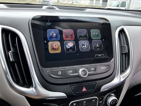 Used 2018 Chevrolet Equinox LT w/ Sun & Infotainment Package FWD image 19