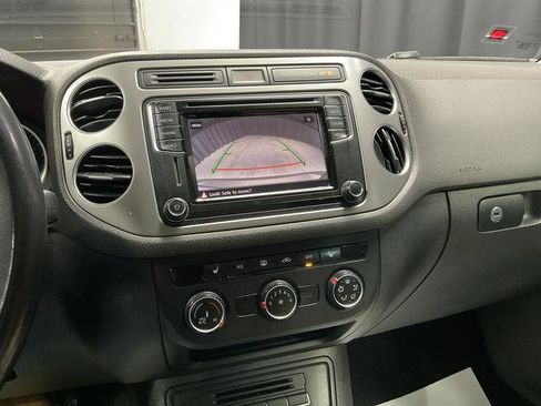 Used 2017 Volkswagen Tiguan Wolfsburg Edition image 24