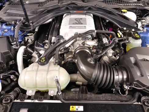 Certified 2021 Ford Mustang Shelby GT500 w/ Technology Package RWD image 19