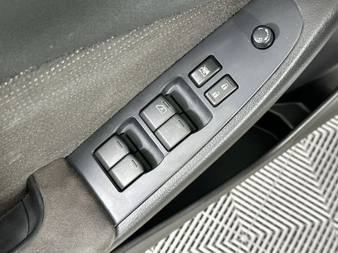 Used 2012 Nissan Altima 2.5 S FWD image 15