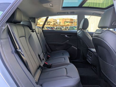 Certified 2023 Audi Q8 Premium image 28