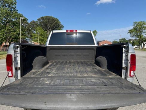 Used 2015 RAM 2500 Laramie AWD/4WD image 16