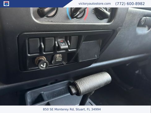 Used 2005 Jeep Wrangler X AWD/4WD image 28