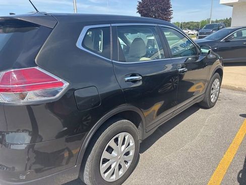 Used 2015 Nissan Rogue S AWD/4WD image 6