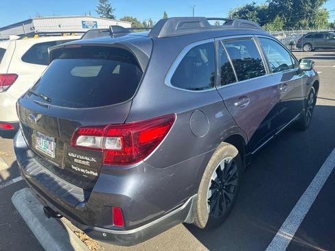 Used 2017 Subaru Outback 2.5i Limited AWD/4WD image 3