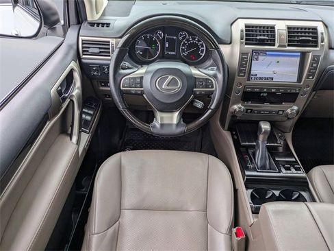 Used 2020 Lexus GX 460 Premium image 17