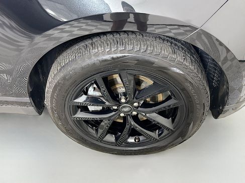 Used 2024 Land Rover Range Rover Velar S image 32