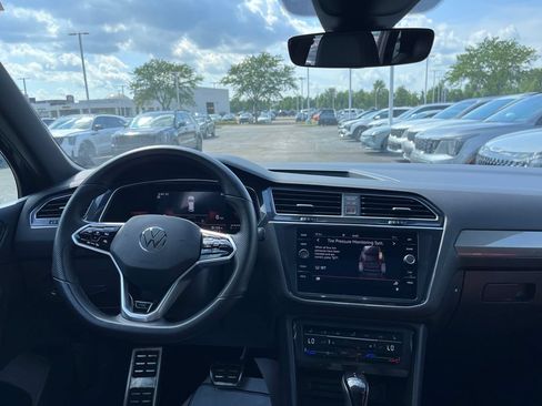 Used 2023 Volkswagen Tiguan SE R-Line AWD/4WD image 22