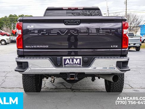 Used 2024 Chevrolet Silverado 2500 LTZ w/ LTZ Convenience Package image 13