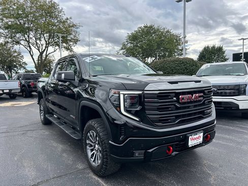 Certified 2023 GMC Sierra 1500 AT4 w/ AT4 Preferred Package AWD/4WD image 6