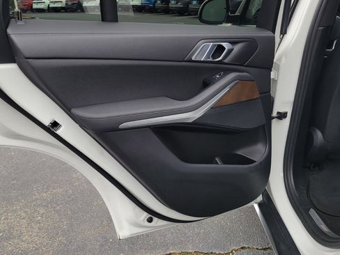 Used 2020 BMW X5 sDrive40i image 33