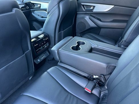 Used 2024 Acura MDX FWD w/ Technology Package image 13