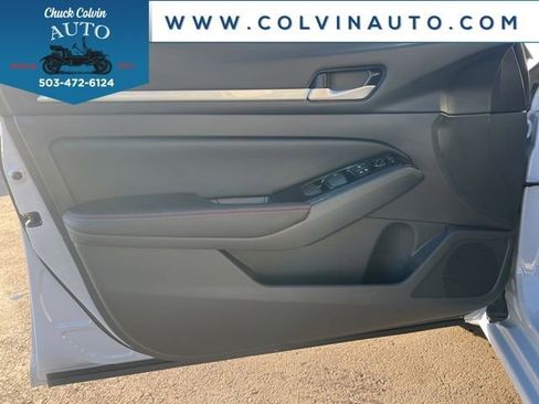 New 2025 Nissan Altima 2.5 SR image 14