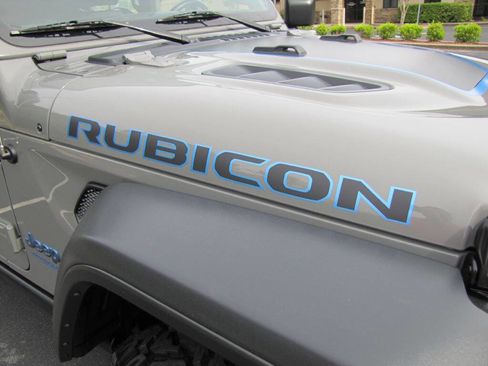 Used 2022 Jeep Wrangler Unlimited Rubicon 4xe w/ Cold Weather Group AWD/4WD image 29