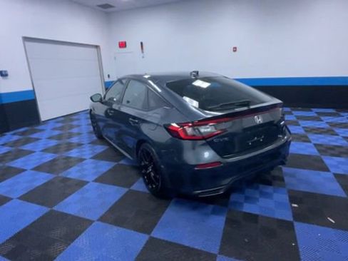 Certified 2025 Honda Civic Sport image 2