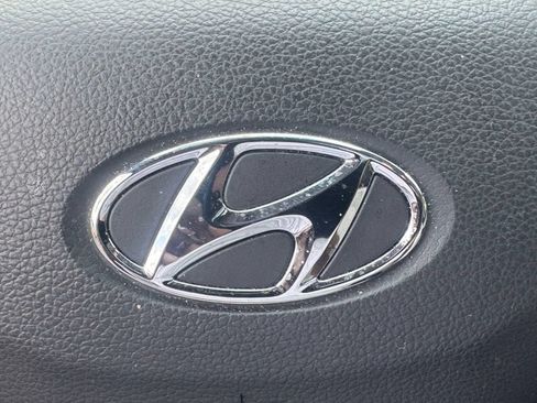 Certified 2022 Hyundai Kona Limited AWD/4WD image 33
