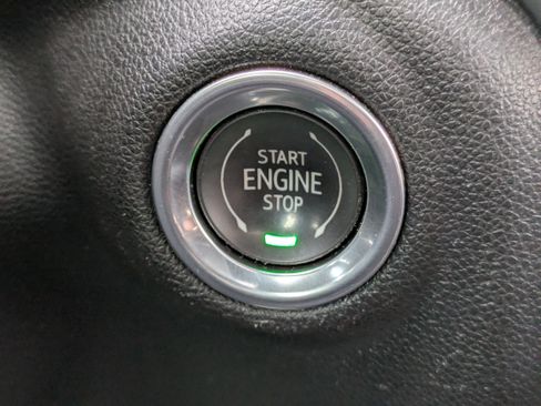 Used 2022 Chevrolet Silverado 2500 LT w/ Convenience Package image 20