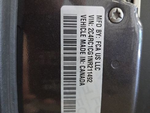 Used 2022 Chrysler Voyager LX FWD image 26