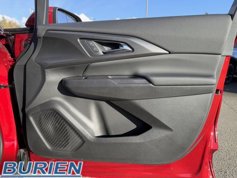 New 2026 Chevrolet Equinox EV LT image 20