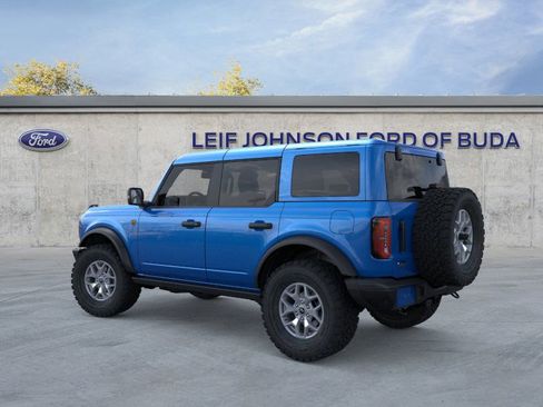 New 2025 Ford Bronco Badlands image 4
