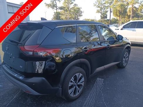 Used 2022 Nissan Rogue SV FWD image 5