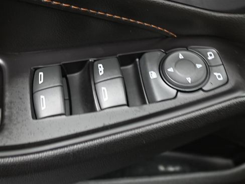 Used 2020 Chevrolet Traverse LT image 15