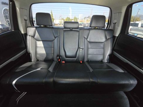 Used 2018 Toyota Tundra Limited w/ Limited Premium Package AWD/4WD image 17