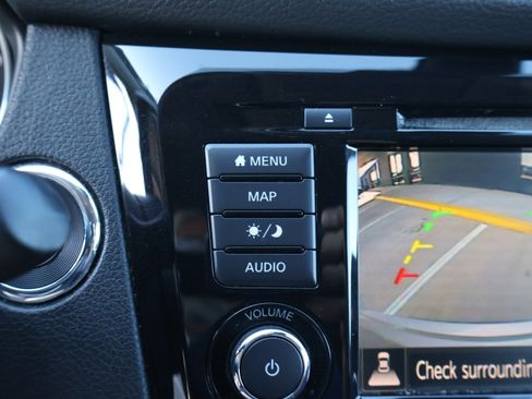Used 2018 Nissan Rogue SL FWD image 30