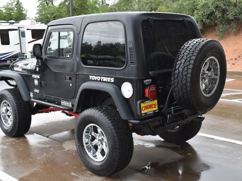 Used 2006 Jeep Wrangler X AWD/4WD image 6