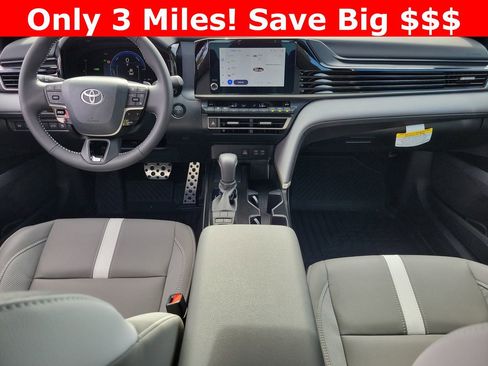 Used 2026 Toyota Camry SE image 13